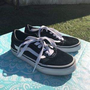 Low top black vans